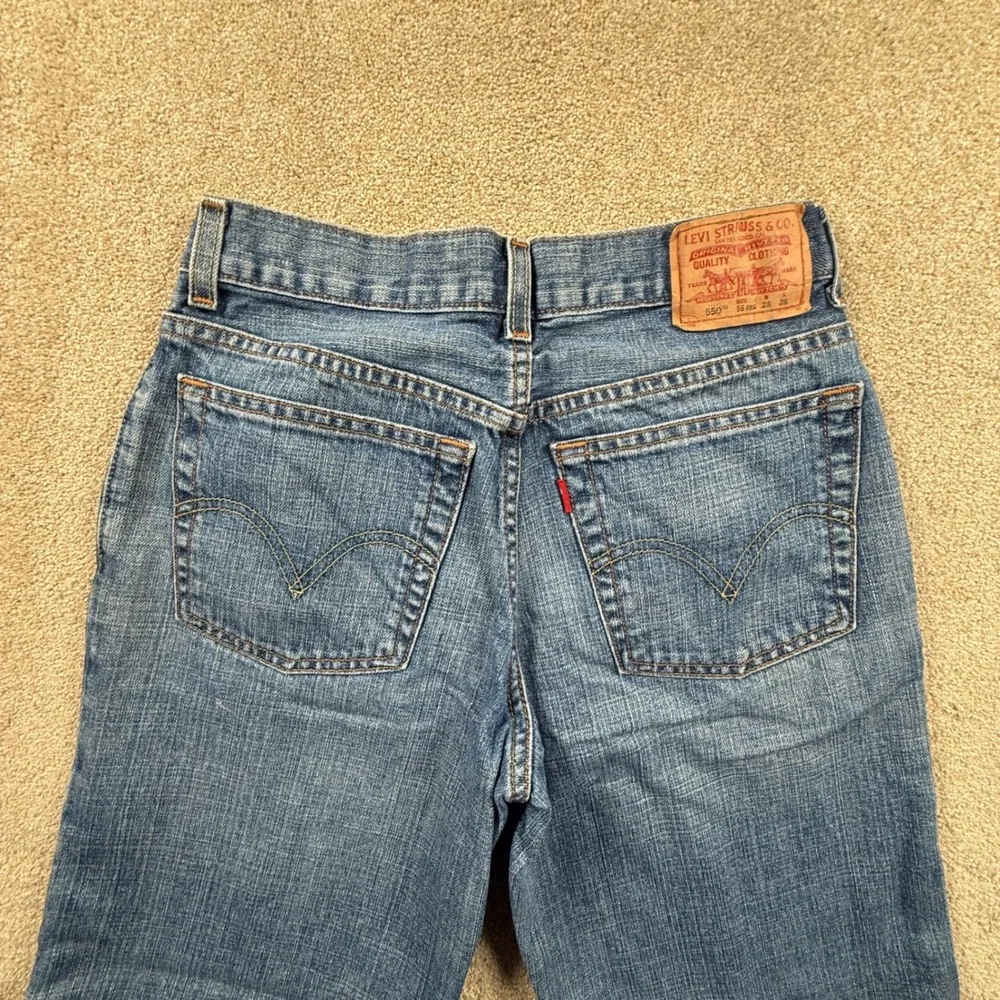 Levis 550 Relaxed Fit Boys Jeans Size 16 Reg Blue Denim Medium Wash 550-0216